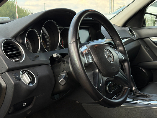 Mercedes-Benz C-Класс, 2012 года, пробег 232963 км