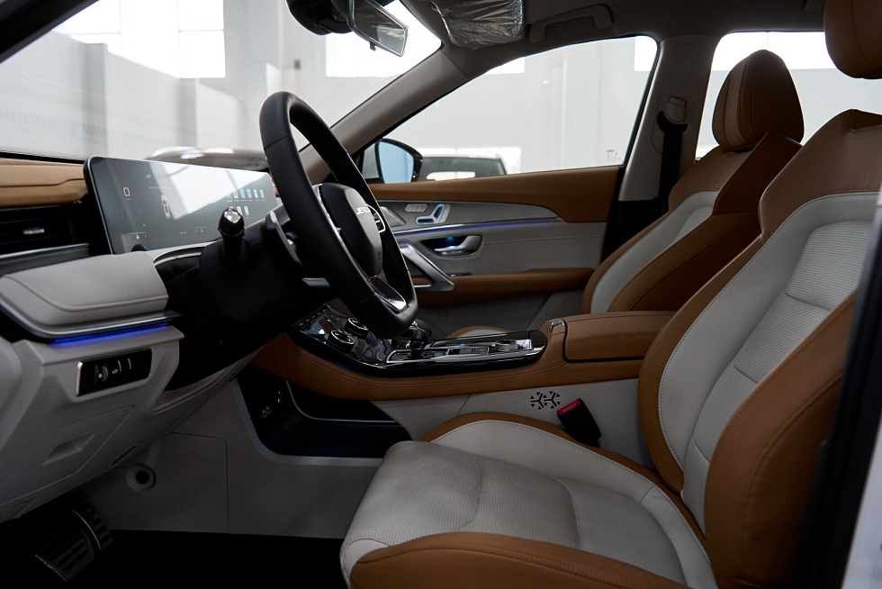 JETOUR X70 PLUS Люкс, черный