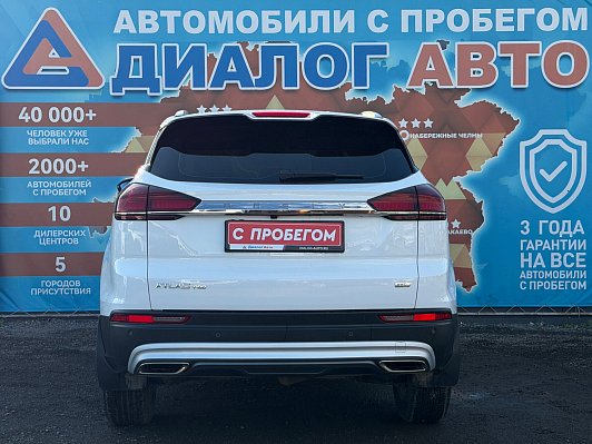 Geely Atlas Pro Luxury, 2024 года, пробег 49000 км