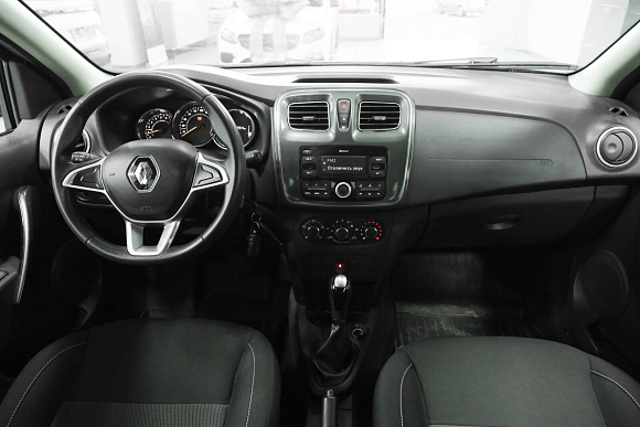 Renault Logan Stepway Life City, 2019 года, пробег 150000 км