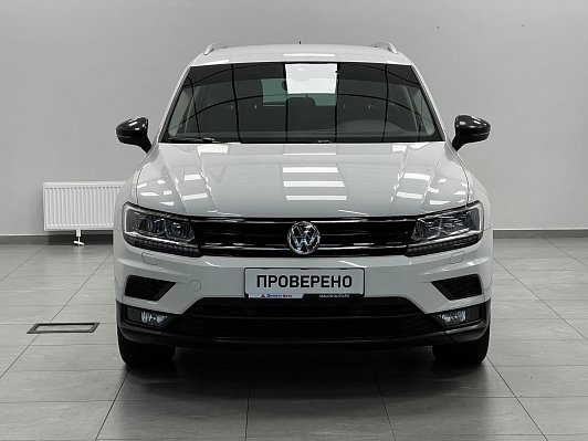 Volkswagen Tiguan Highline, 2019 года, пробег 125699 км