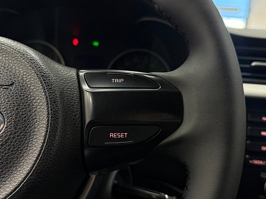 Kia Rio Luxe, 2017 года, пробег 124663 км