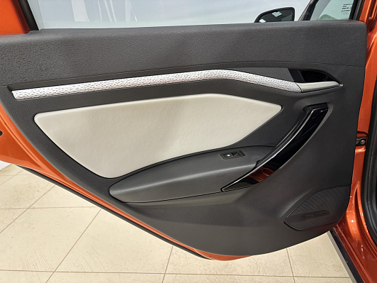Lada (ВАЗ) Vesta Luxe, 2021 года, пробег 42394 км