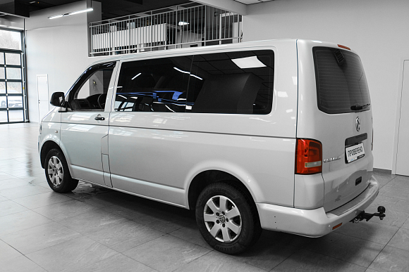 Volkswagen Caravelle, 2011 года, пробег 329081 км
