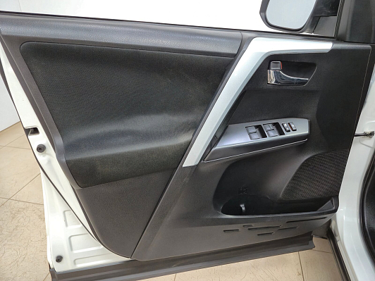 Toyota RAV4, 2016 года, пробег 140132 км
