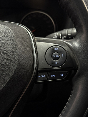 Toyota RAV4 Комфорт, 2020 года, пробег 114000 км