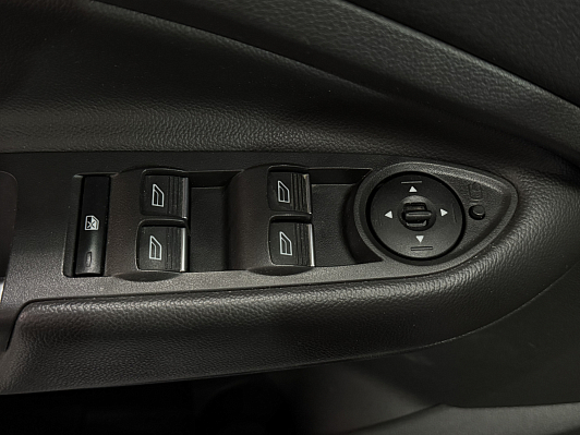 Ford Kuga, 2016 года, пробег 101400 км