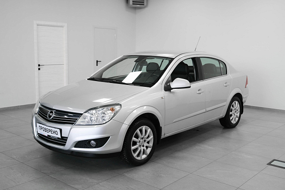 Opel Astra Cosmo, 2013 года, пробег 127000 км