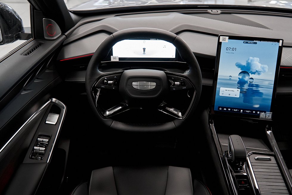 Geely Cityray Люкс, серебряный