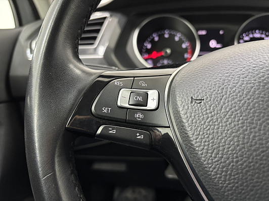 Volkswagen Tiguan Trendline, 2019 года, пробег 83853 км