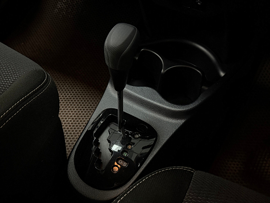 Toyota Vitz, 2019 года, пробег 40127 км