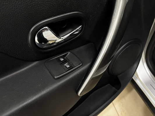 Renault Sandero Privilege, 2016 года, пробег 105913 км
