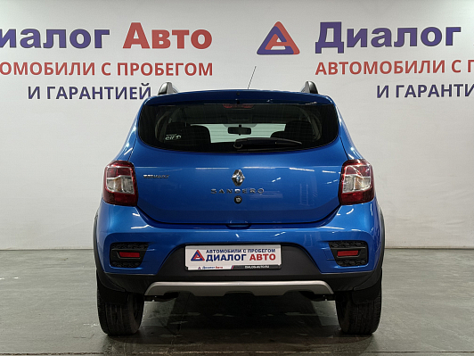 Renault Sandero Privilege, 2016 года, пробег 100000 км