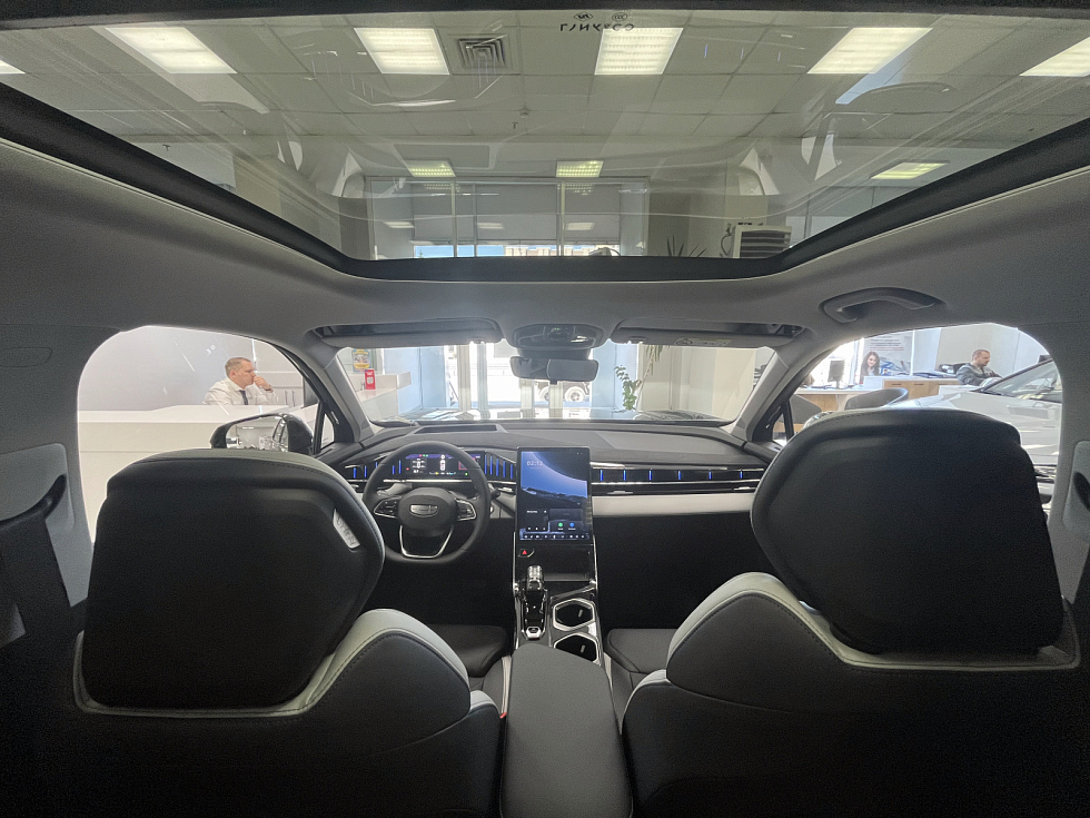 Geely Atlas Флагман, зеленый