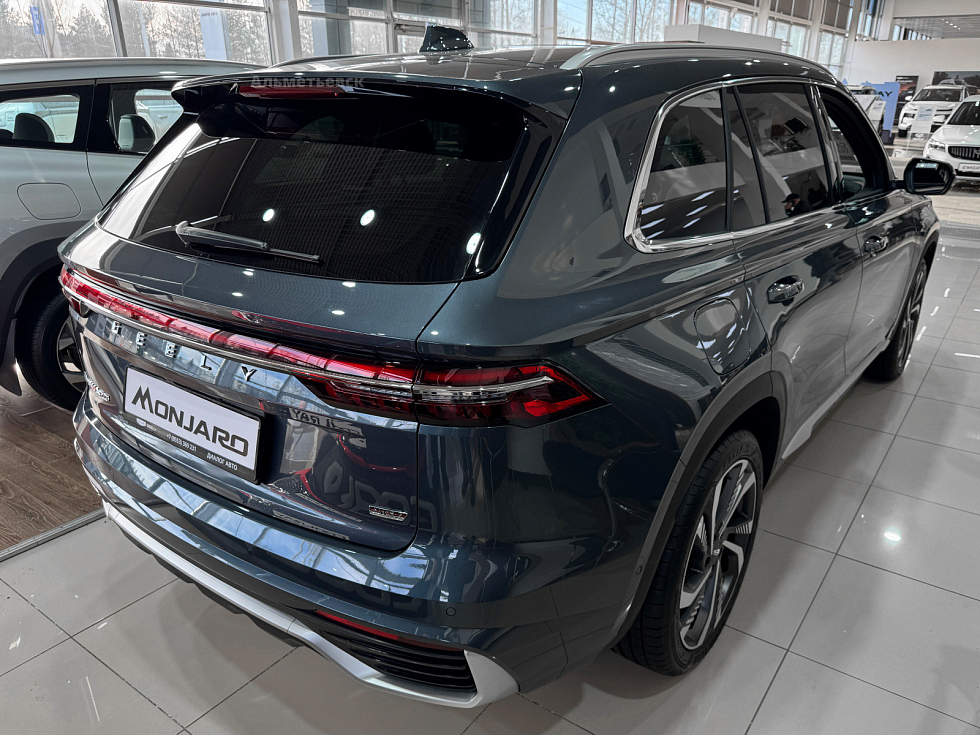 Geely Monjaro Люкс, серый