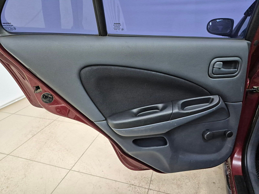 Nissan Almera, 2004 года, пробег 180000 км