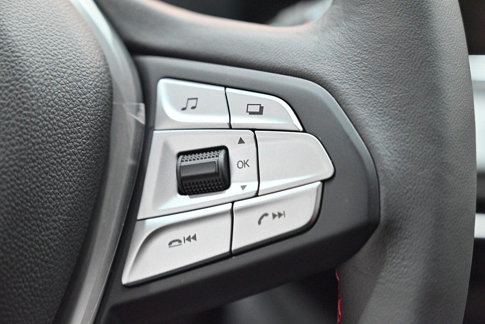 Changan Eado Plus Стандарт, белый