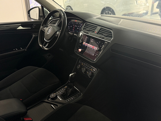 Volkswagen Tiguan Exclusive, 2017 года, пробег 171111 км