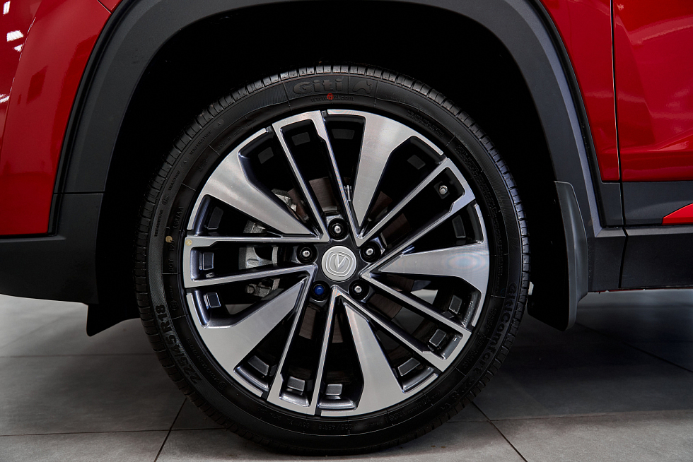 Changan CS35 Plus Tech, красный