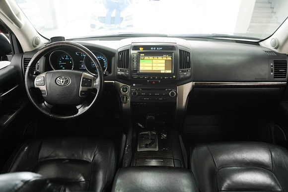 Toyota Land Cruiser, 2011 года, пробег 311307 км