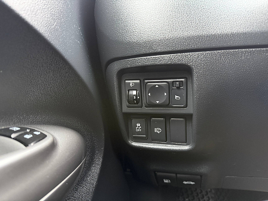 Nissan Juke SE+ Sport, 2013 года, пробег 190176 км