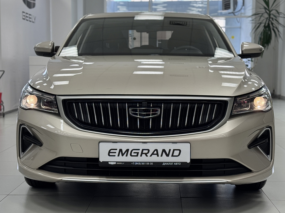 Geely Emgrand Flagship, бежевый