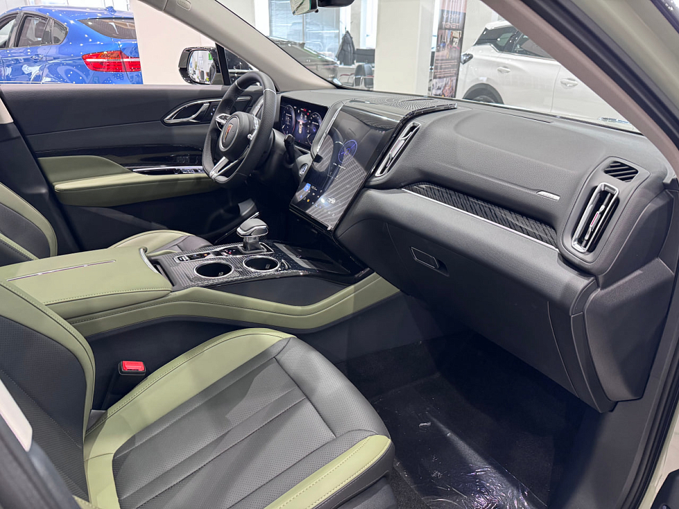 Hongqi HS3 Comfort, зеленый