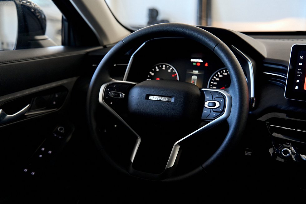 Haval Jolion Оптимум, черный