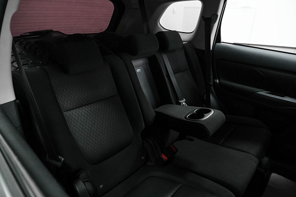 Mitsubishi Outlander Instyle, 2012 года, пробег 210070 км