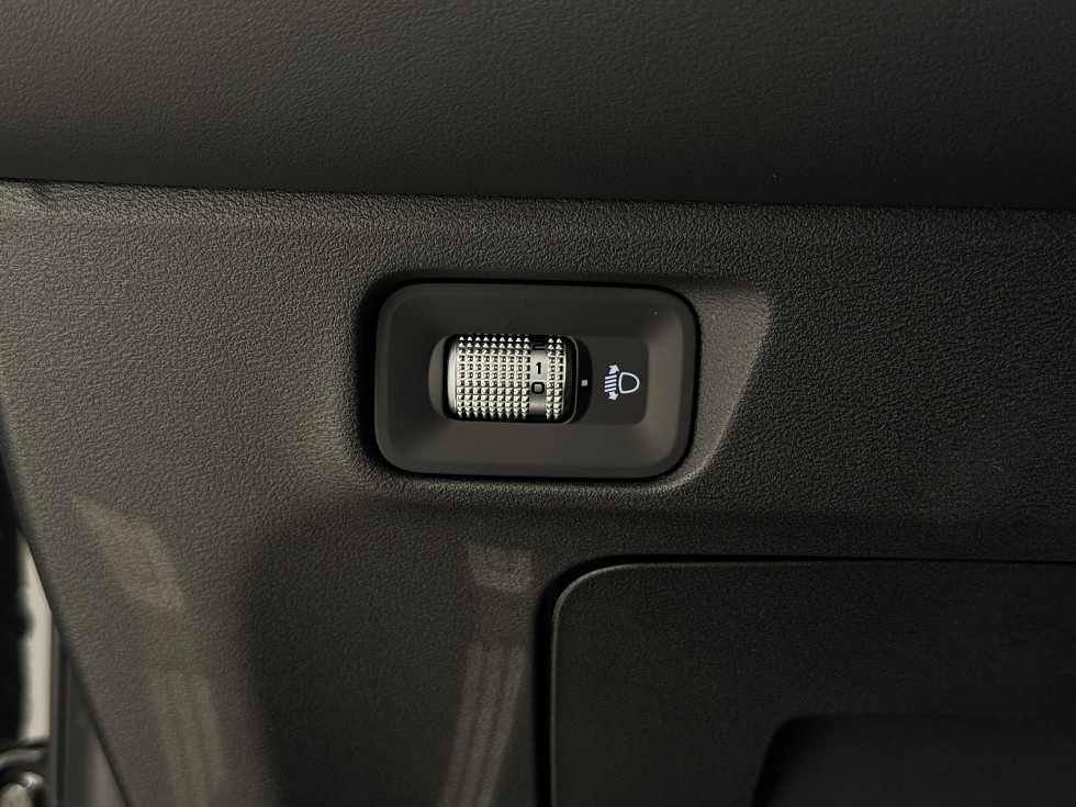 Geely Monjaro Флагман, черный