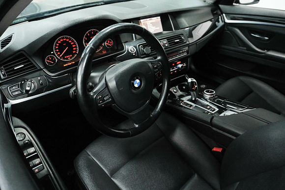 BMW 5 серии, 2014 года, пробег 186538 км