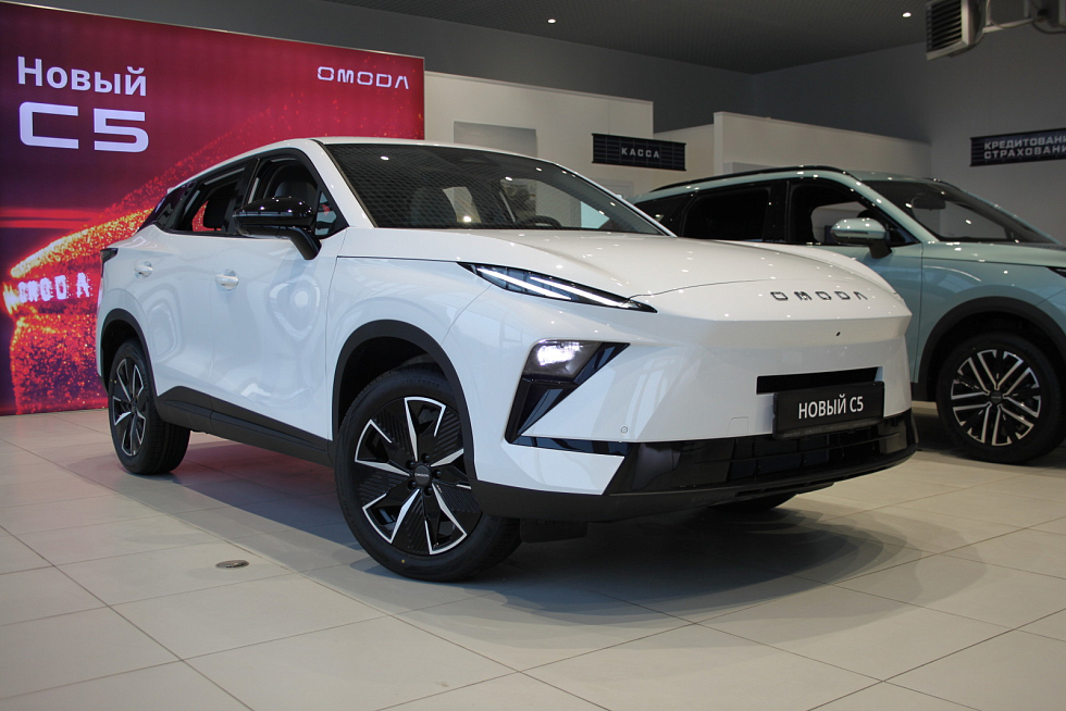 Omoda C5 Актив, белый