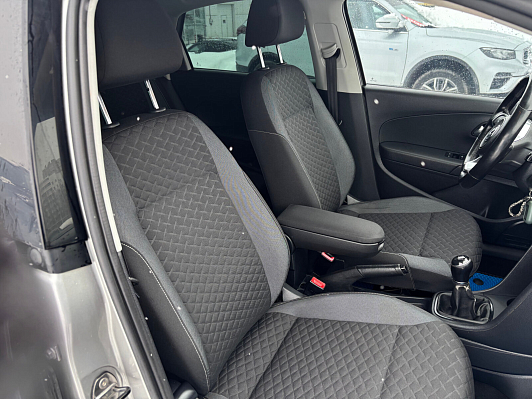 Volkswagen Polo Drive, 2018 года, пробег 225000 км