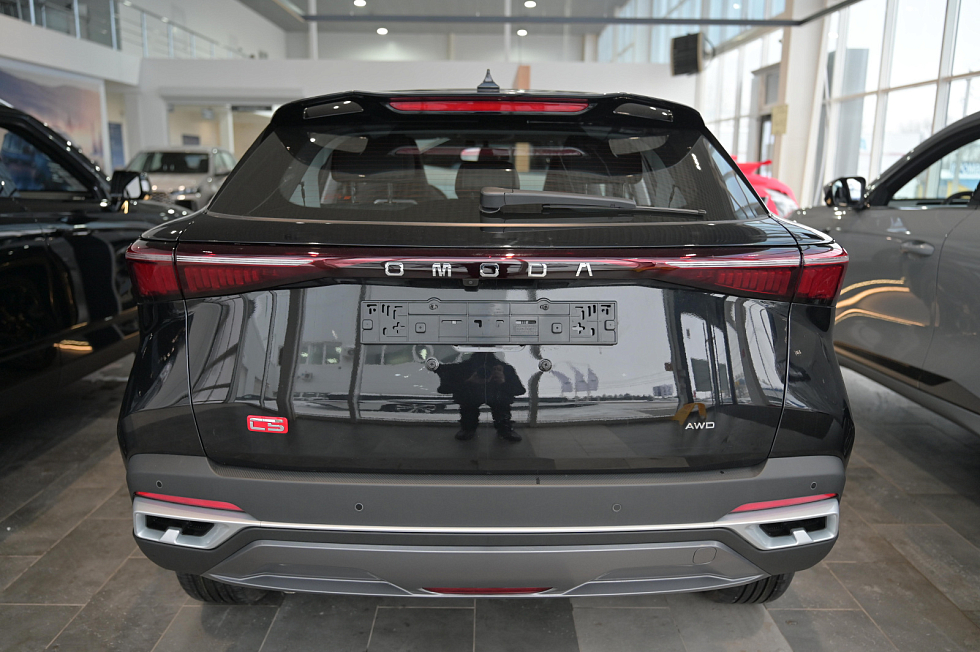 Omoda C5 Актив, черный