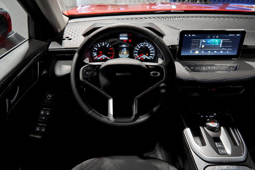 Haval Jolion Оптимум, красный