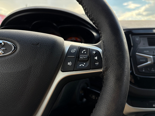 Lada (ВАЗ) Vesta Black, 2021 года, пробег 58085 км