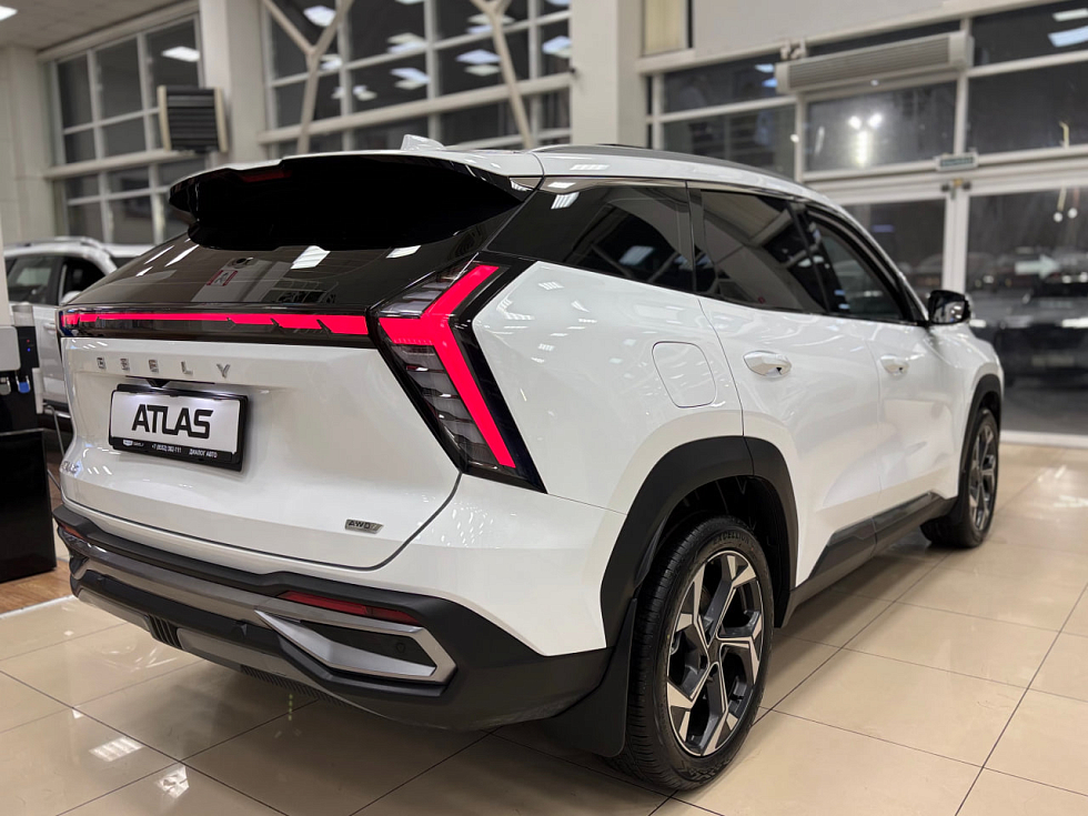 Geely Atlas Luxury, белый
