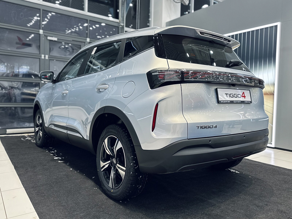 Chery Tiggo 4 MT Line, серебряный