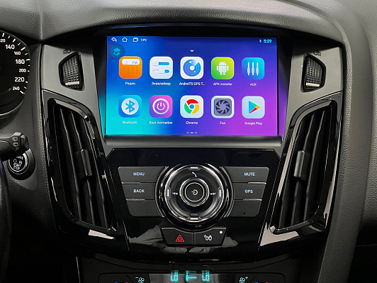 Ford Focus Titanium, 2017 года, пробег 142932 км