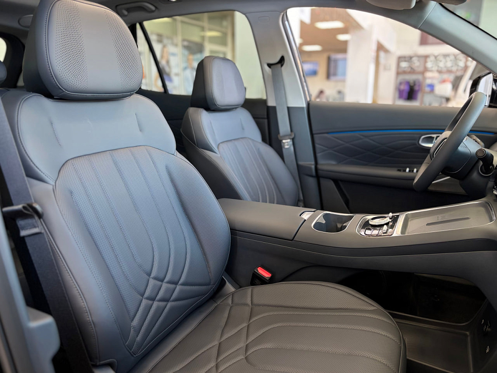 Geely EX5 Гибрид Макс EM-i, черный