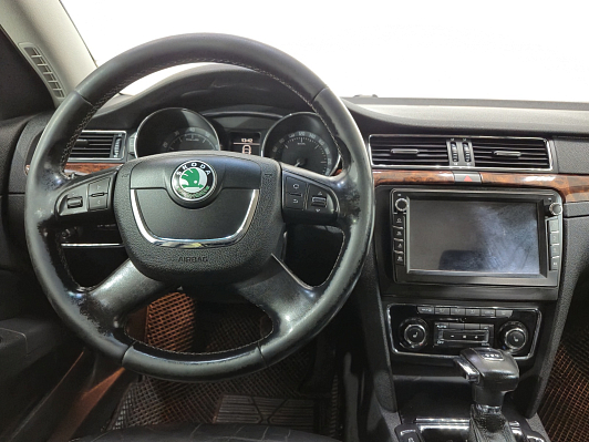 Skoda Superb, 2011 года, пробег 240513 км
