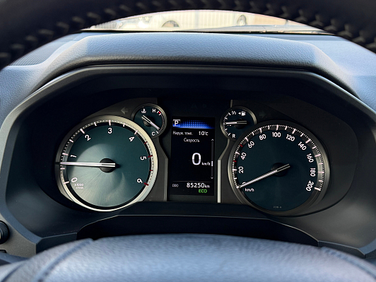 Toyota Land Cruiser Prado Престиж, 2020 года, пробег 85200 км