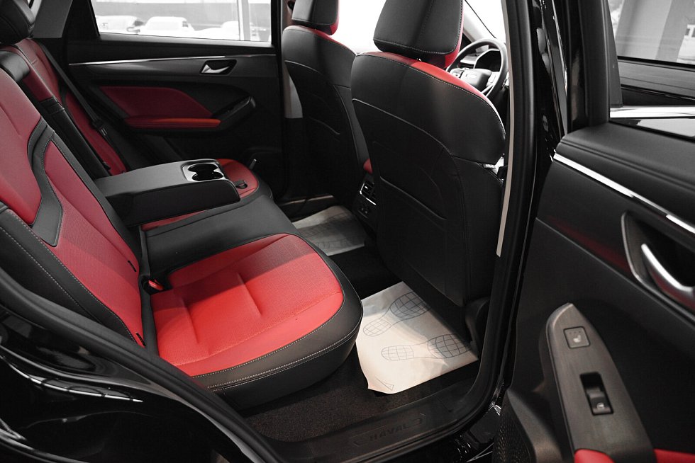 Haval Jolion Оптимум, черный