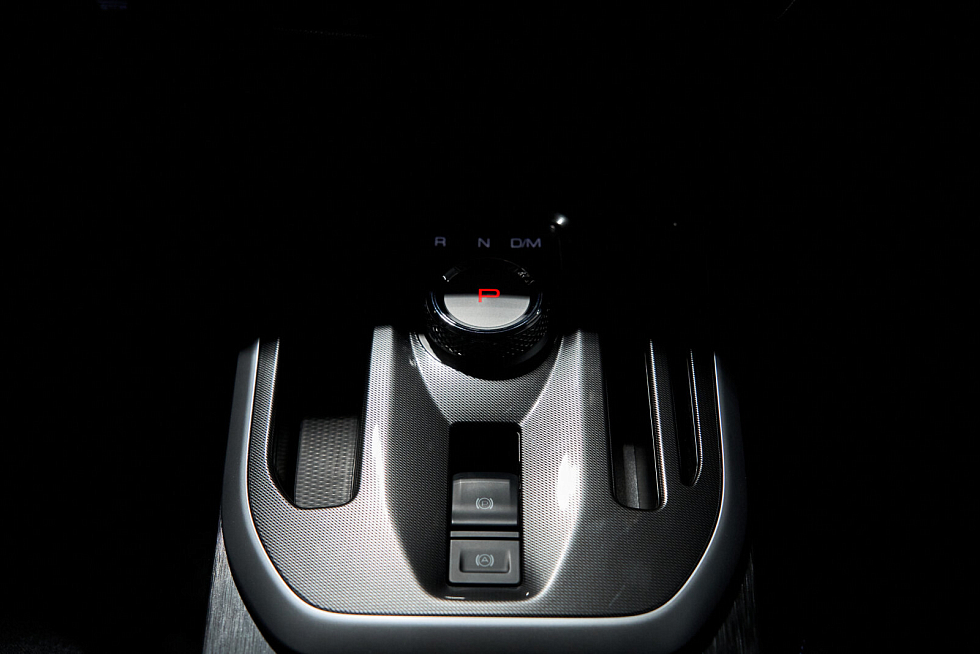 Haval Jolion Elite, красный