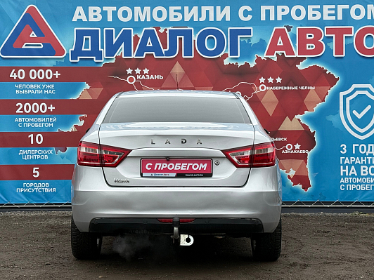 Lada (ВАЗ) Vesta Comfort Multimedia, 2017 года, пробег 256295 км