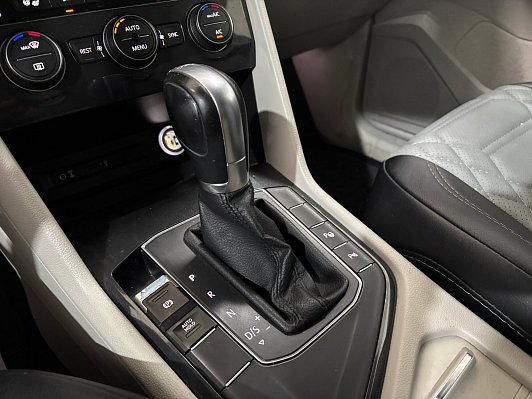 Volkswagen Tiguan CONNECT, 2017 года, пробег 167980 км