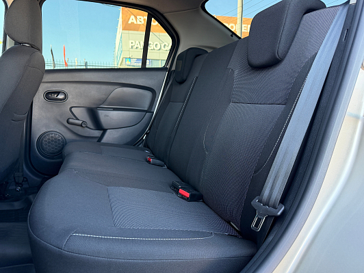 Renault Logan Stepway Life, 2020 года, пробег 77160 км