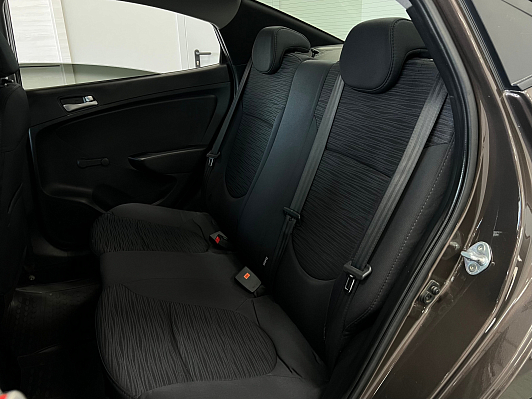 Hyundai Solaris Active, 2016 года, пробег 120000 км