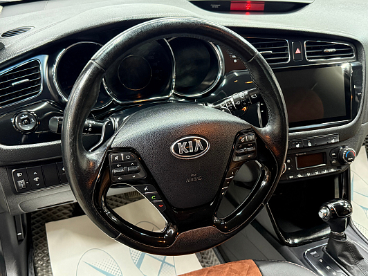 Kia Ceed Luxe, 2013 года, пробег 161532 км
