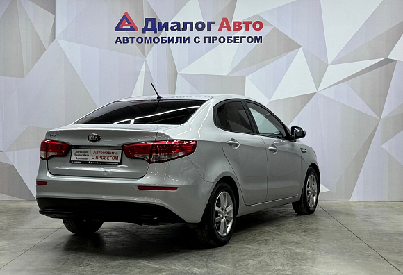 Kia Rio Luxe, 2016 года, пробег 135911 км